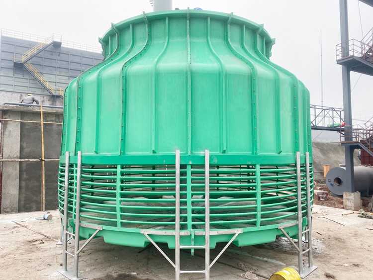 四川泸州圆型逆流式玻璃钢冷却塔300T安装完毕